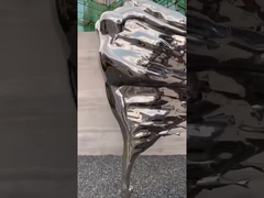 야외 정원 안출된 금속 조각상 초록 여성의 스테인레스 강 조각